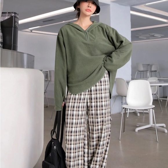 (3 for $24❣️) Half Zip Cozy Hoodie - Picture 11 of 14